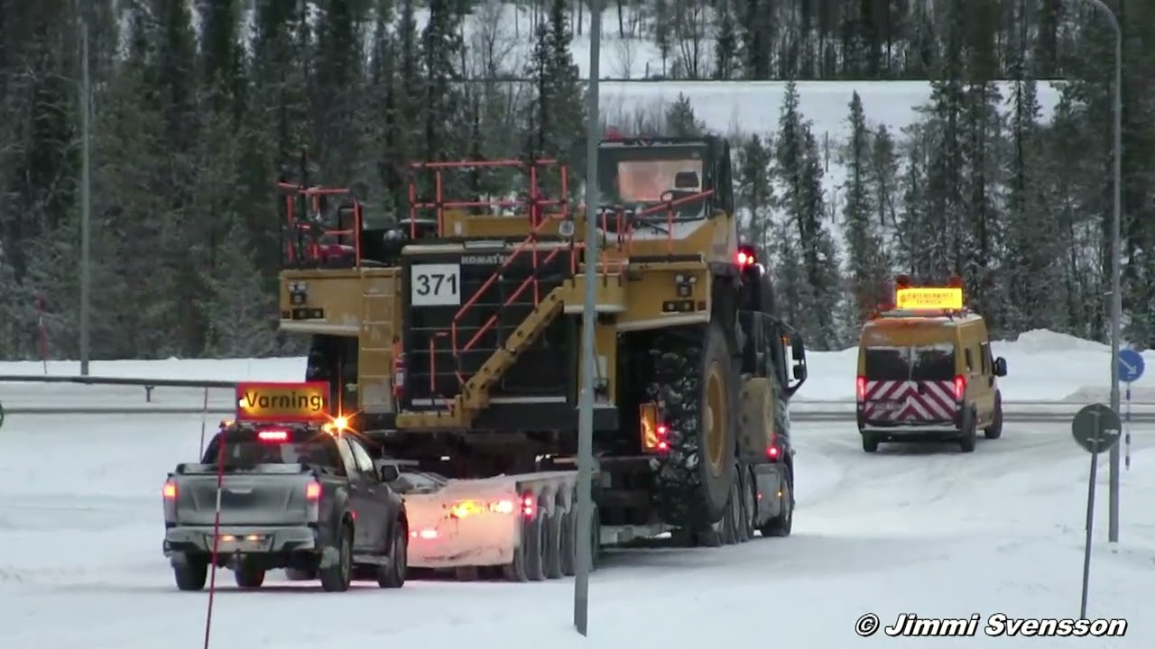 Heavy Haulage of Komatsu mining dump truck  Svappavaara 5 Dec 2022