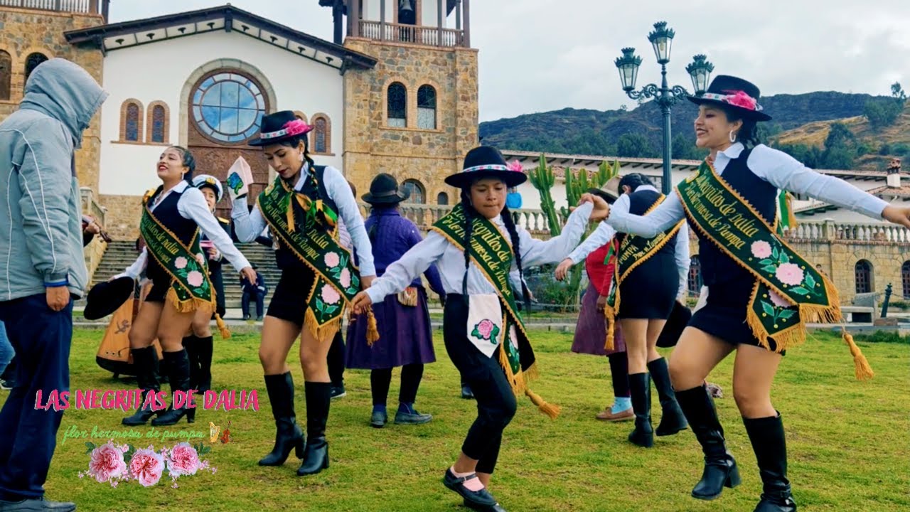 LAS NEGRITAS DE DALIA EN LA PLAZA DE CHACAS / Chimaychis
