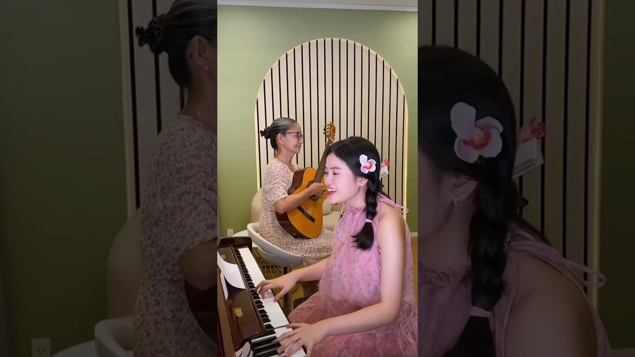 Phút ngẫu hứng của hai bà cháu | Trăng Về Thôn Dã - Bà Nội và Hiền Trân