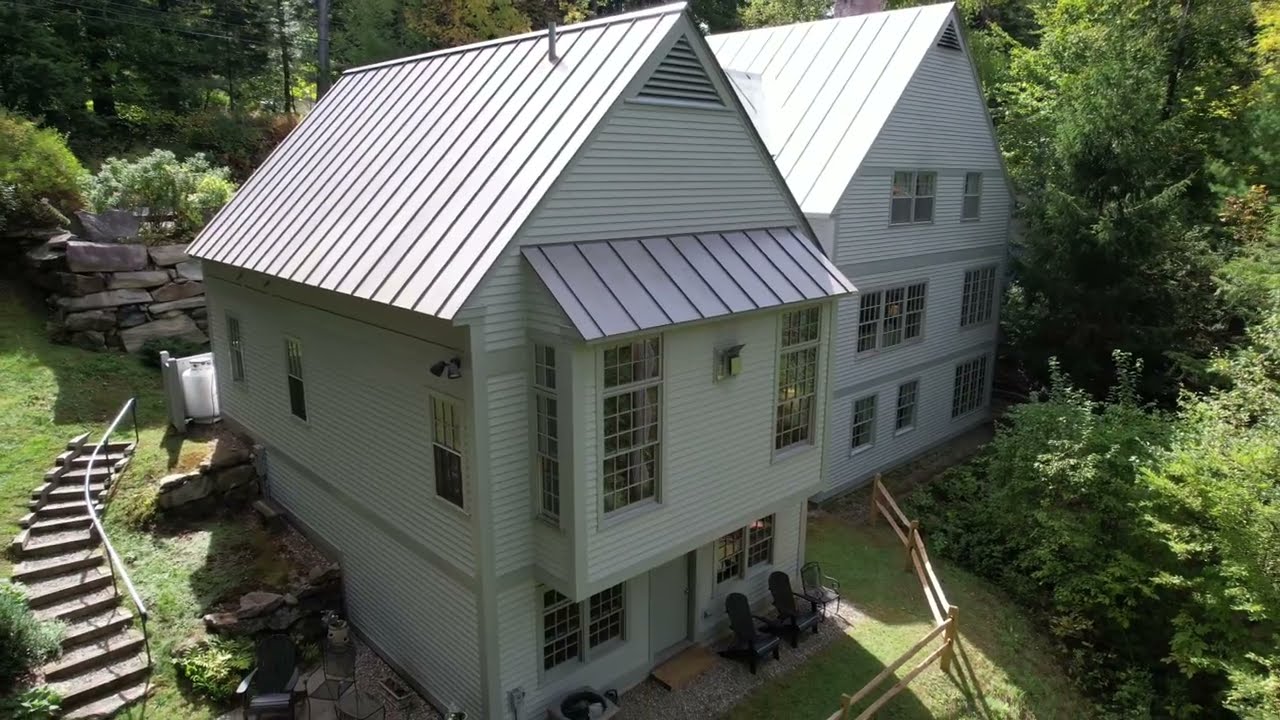 SOLD: 13 COLLEGE HILL ROAD - Woodstock, VT / $1,300,000