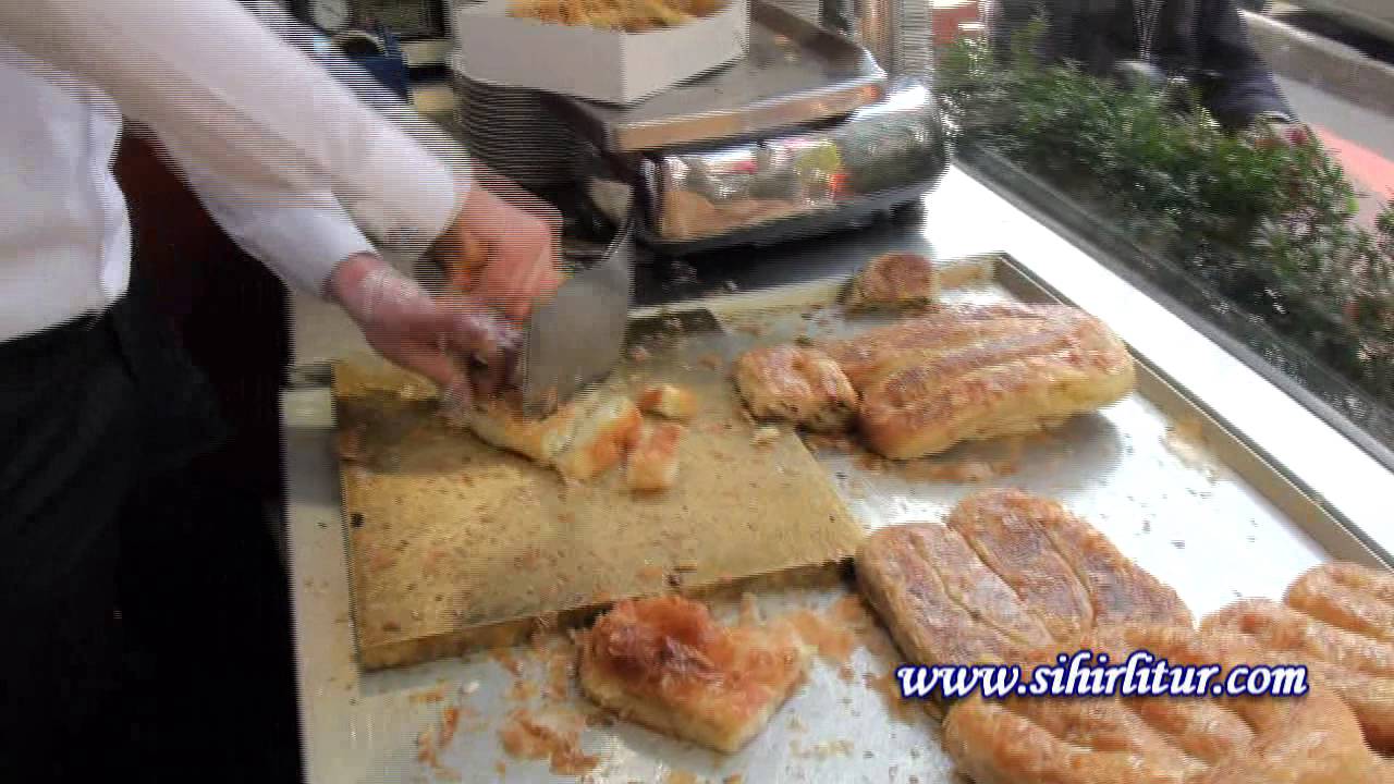 Meşhur Sarıyer Börekcisi