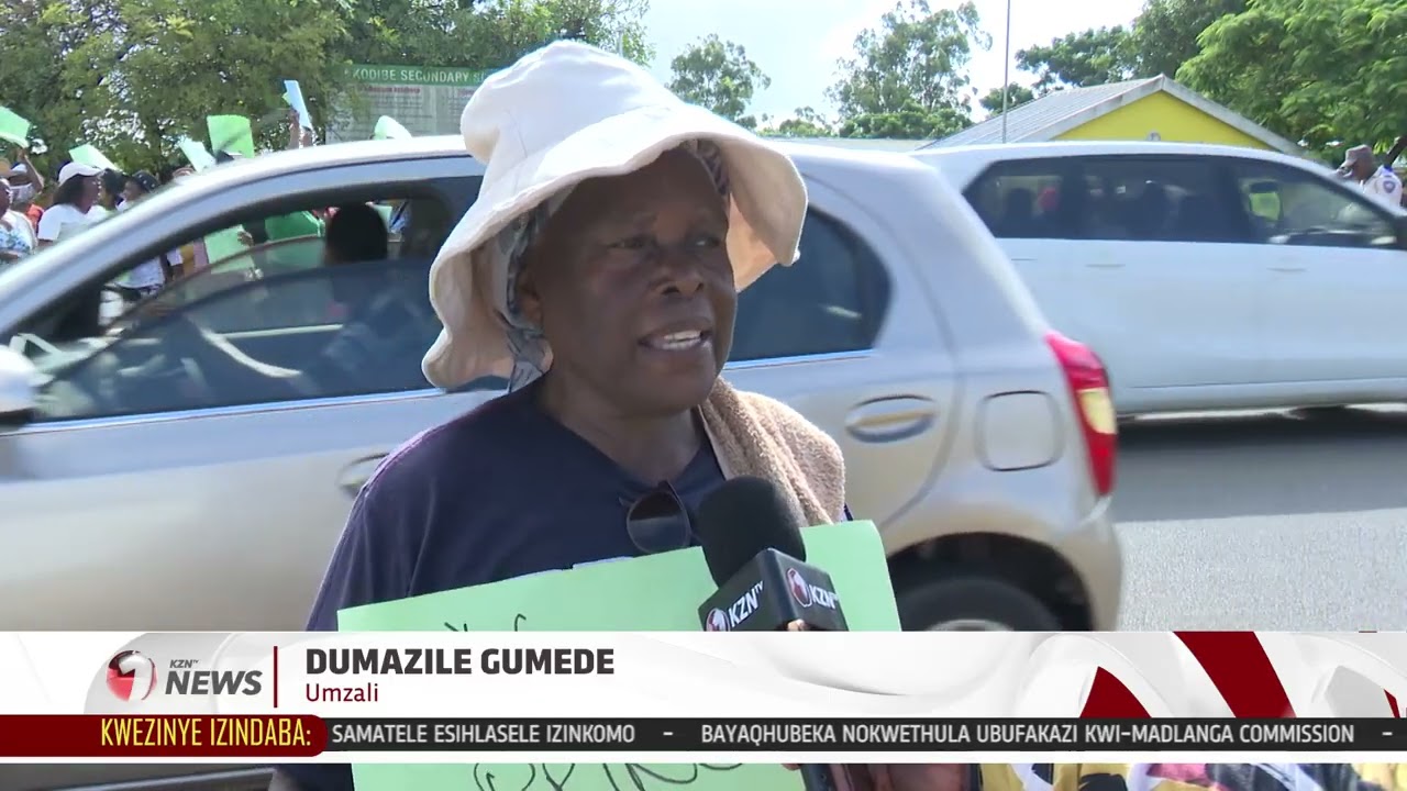 KUGQAME UQHEKEKO KUKHONGOLOSE EMPENDLE. ABAZALI BABHIKISHELE EKATHISHANHLOKO. NEWS S14 EP07 090226