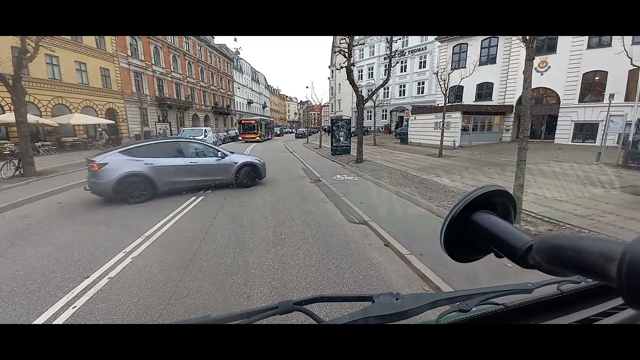 Uheldig vending, Frederiksberg Allé.