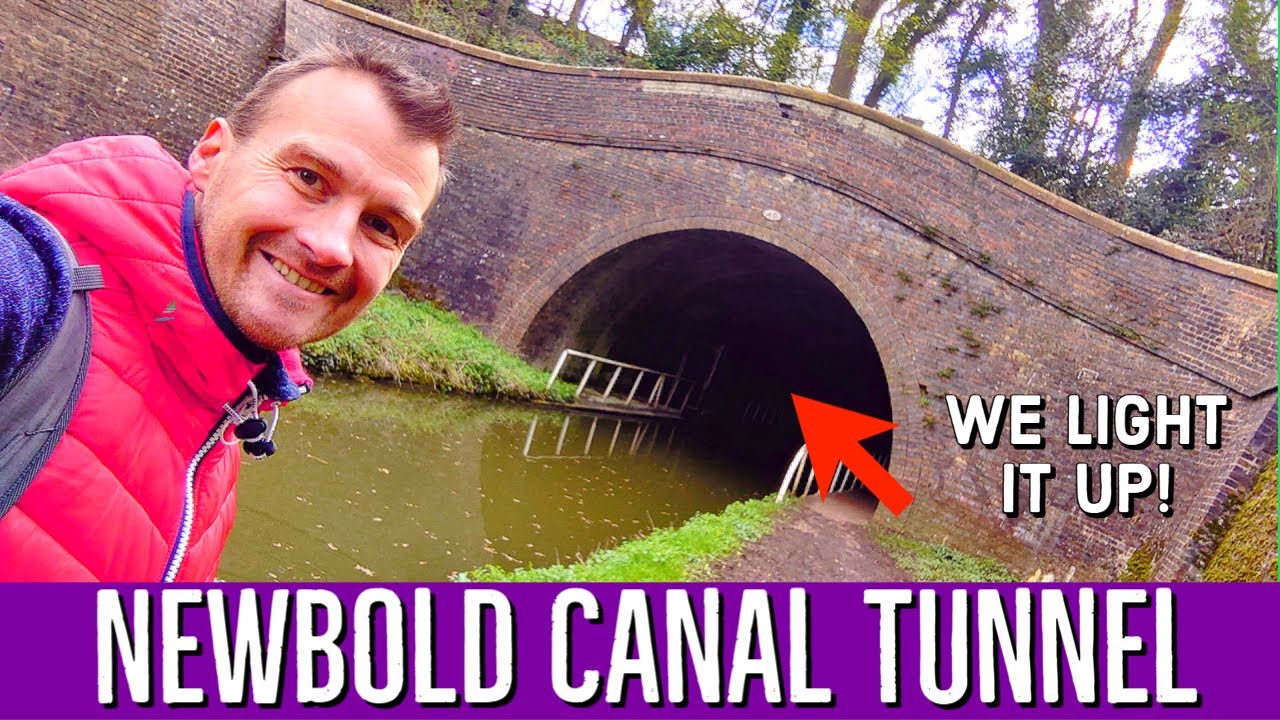 Newbold Canal Tunnel on the Oxford Canal Towpath Walk