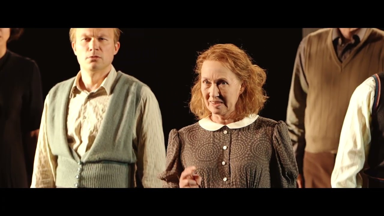 SCHAUSPIEL FRANKFURT: »Hiob« nach Joseph Roth / Regie: Johanna Wehner