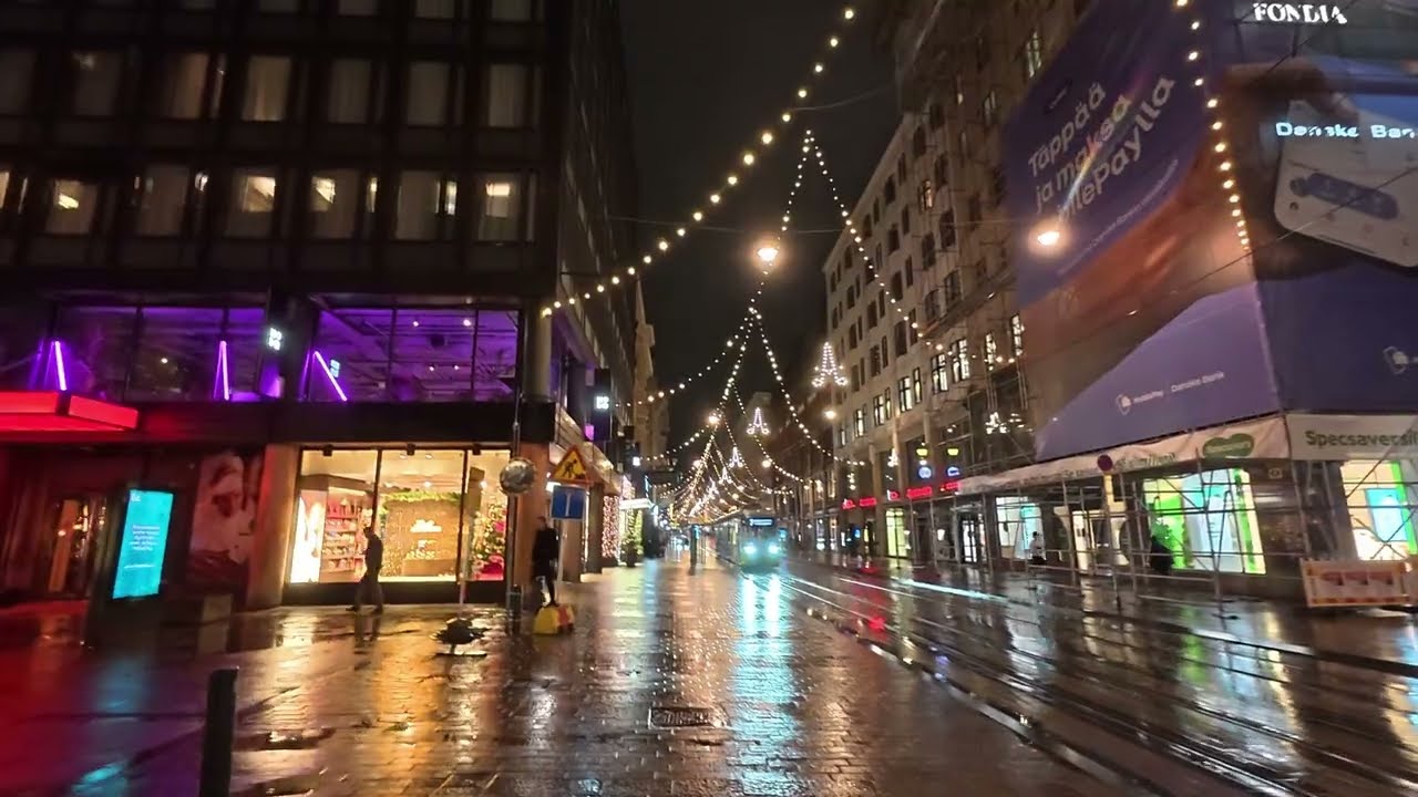 Cozy Christmas Ambience | Rainy City Walk in Helsinki Finland 🎄🌧️ | Christmas Lights & Heavy Rain