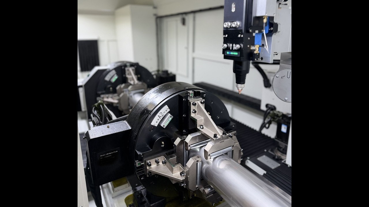 Profil-Rohr-Laserzentrum  skyTUBE Pro 6500 X3 – 6 kW mit 50° Schrägschnitt