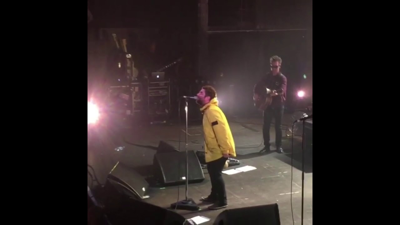 Liam Gallagher - Razzmatazz, Barcelona, February 24, 2018 (Clips)