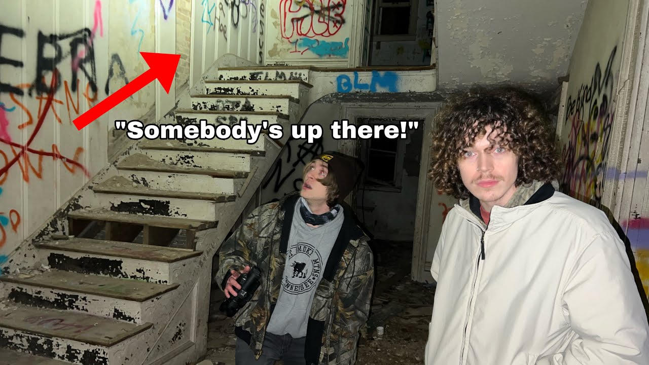 ABANDONED Mansion Deep in Kentucky Woods(HAUNTED)