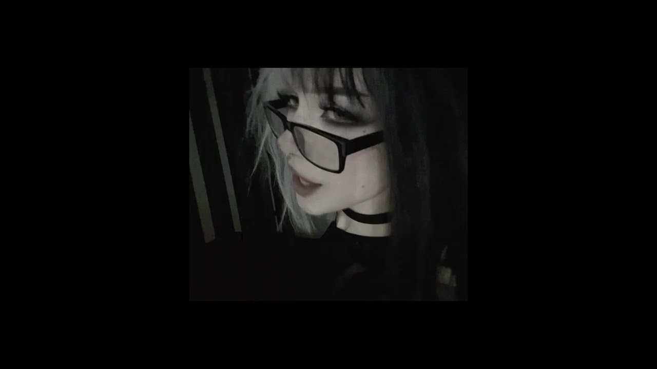 The gothic vibe of this song is really good.....