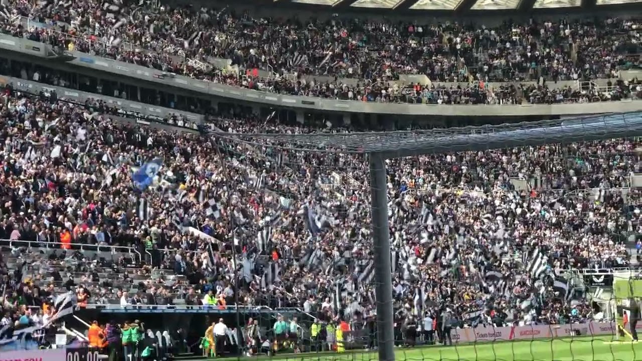 Newcastle v Liverpool. Teams entrance, wor flags and kick off.