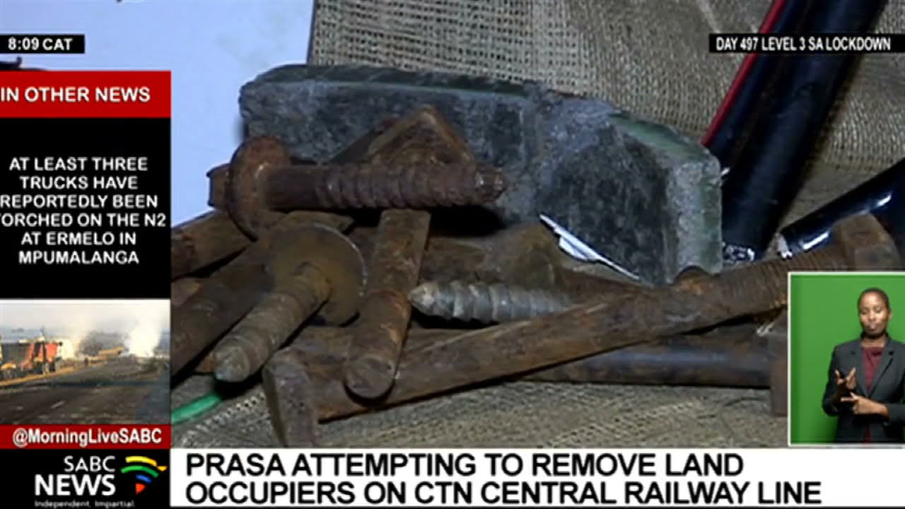 Prasa removes land occupiers on the rail tracks in Langa and Philippi