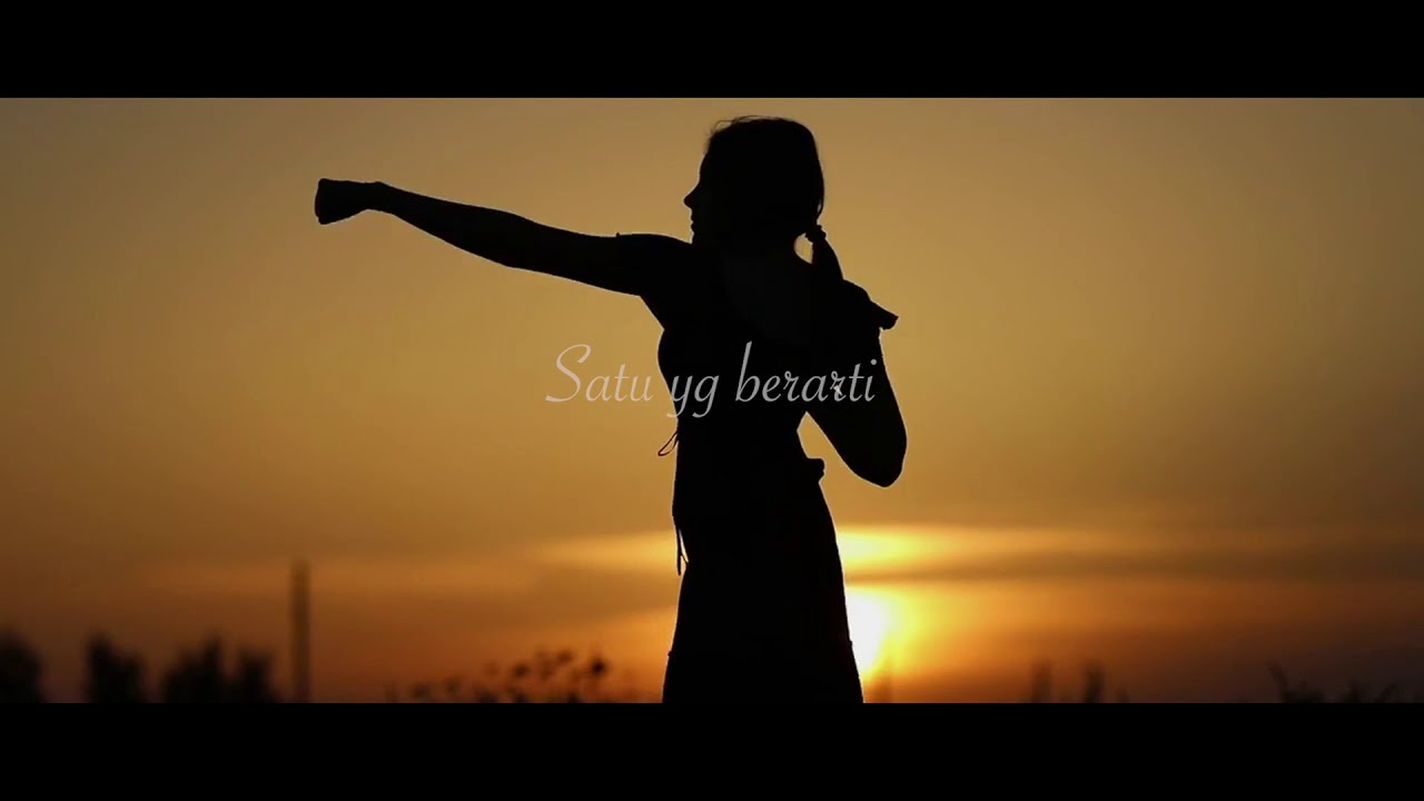 Rio Satrio - Mimpi (Official Lyrics Video)