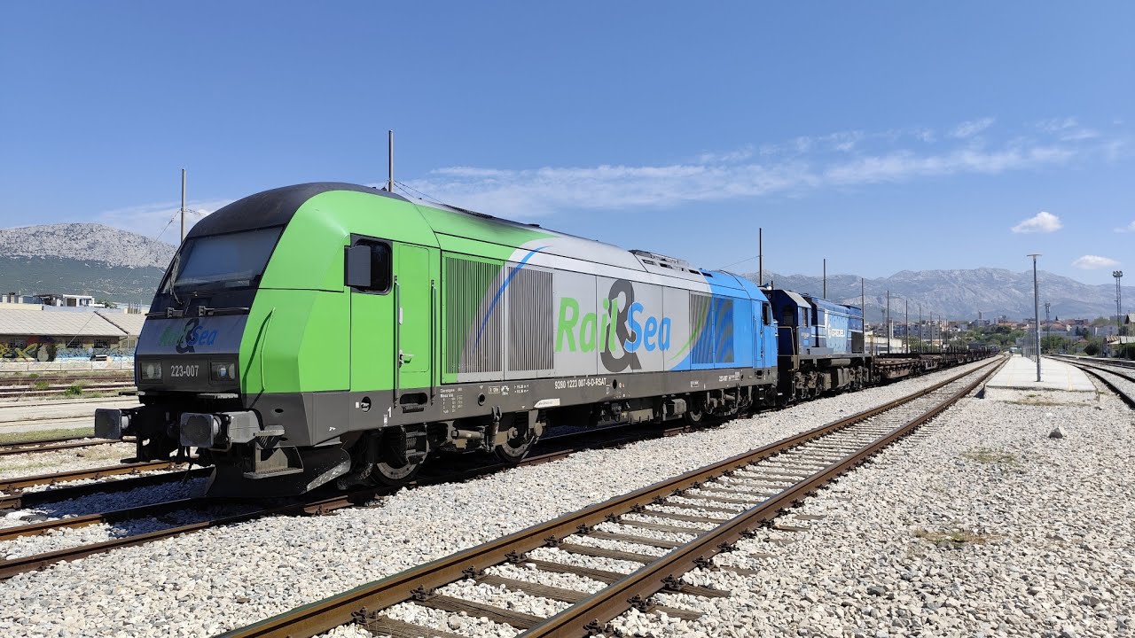 Rail&Sea ER20 and 2044 026 in Split with Steel Plates for Shipyard 05/09/2025