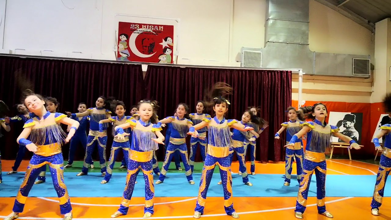 Atakent Doğa Koleji  23 Nisan 2019 Blue Stars