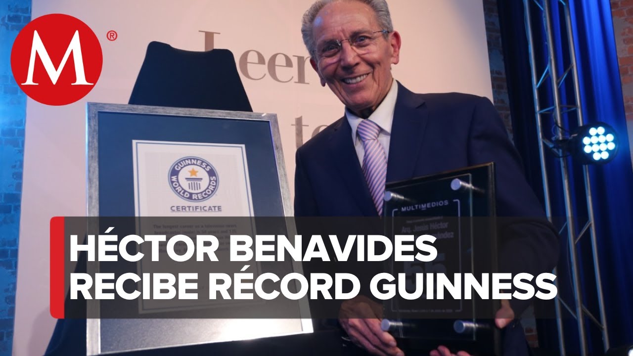 Arquitecto H&eacute;ctor Benavides recibe reconocimiento por 55 a&ntilde;os de trayectoria