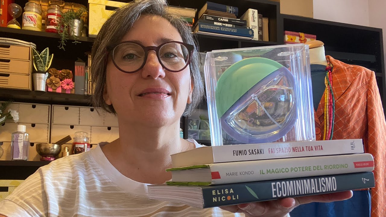 Dai PROFUMI PULITI ai LIBRI sul MINIMALISMO #profumi #profumilowcost #libri #minimalismo