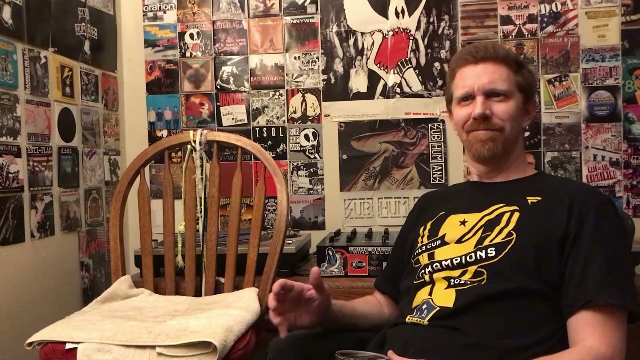 Shnootz - Reaction Video (Peter Gabriel - Here Comes the Flood)