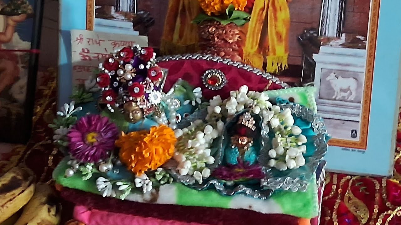 गुरुवार के दिन मधुर भजन कीर्तन अवश्य सुनिए