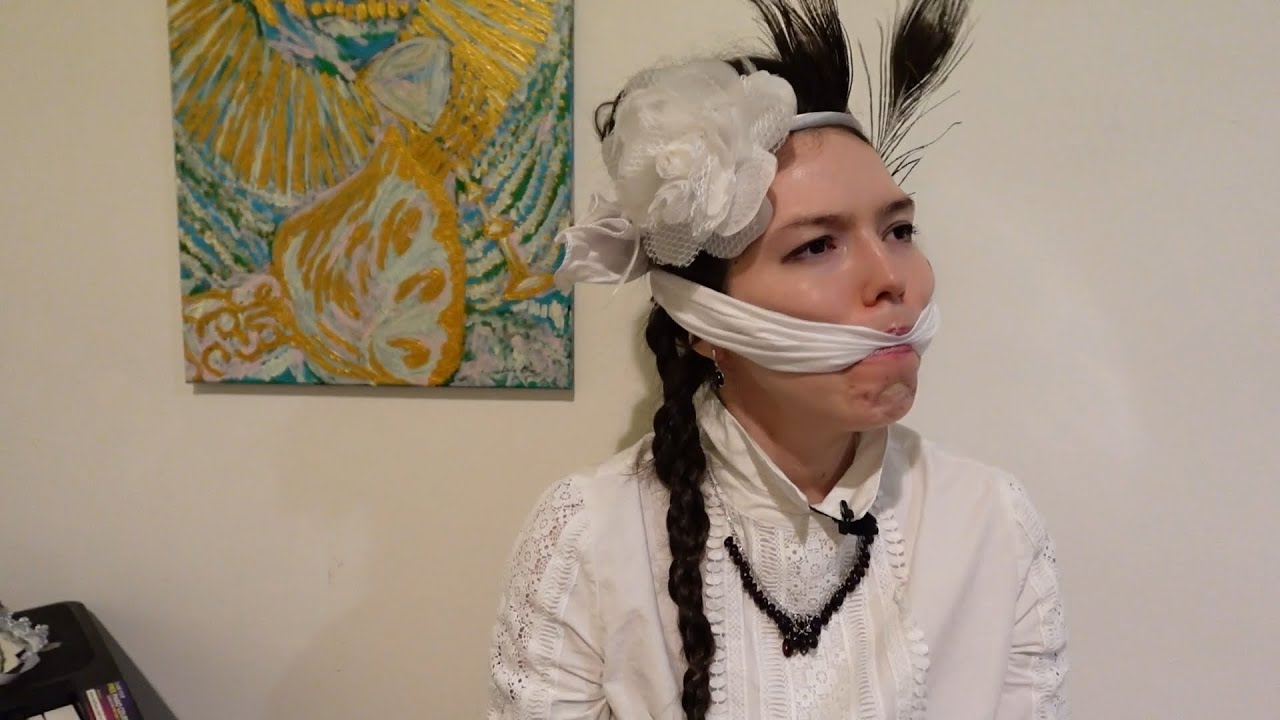 тизер кастомного ASMR-снимка: ты — пленница Южной Красавицы, которая обмахивается собой