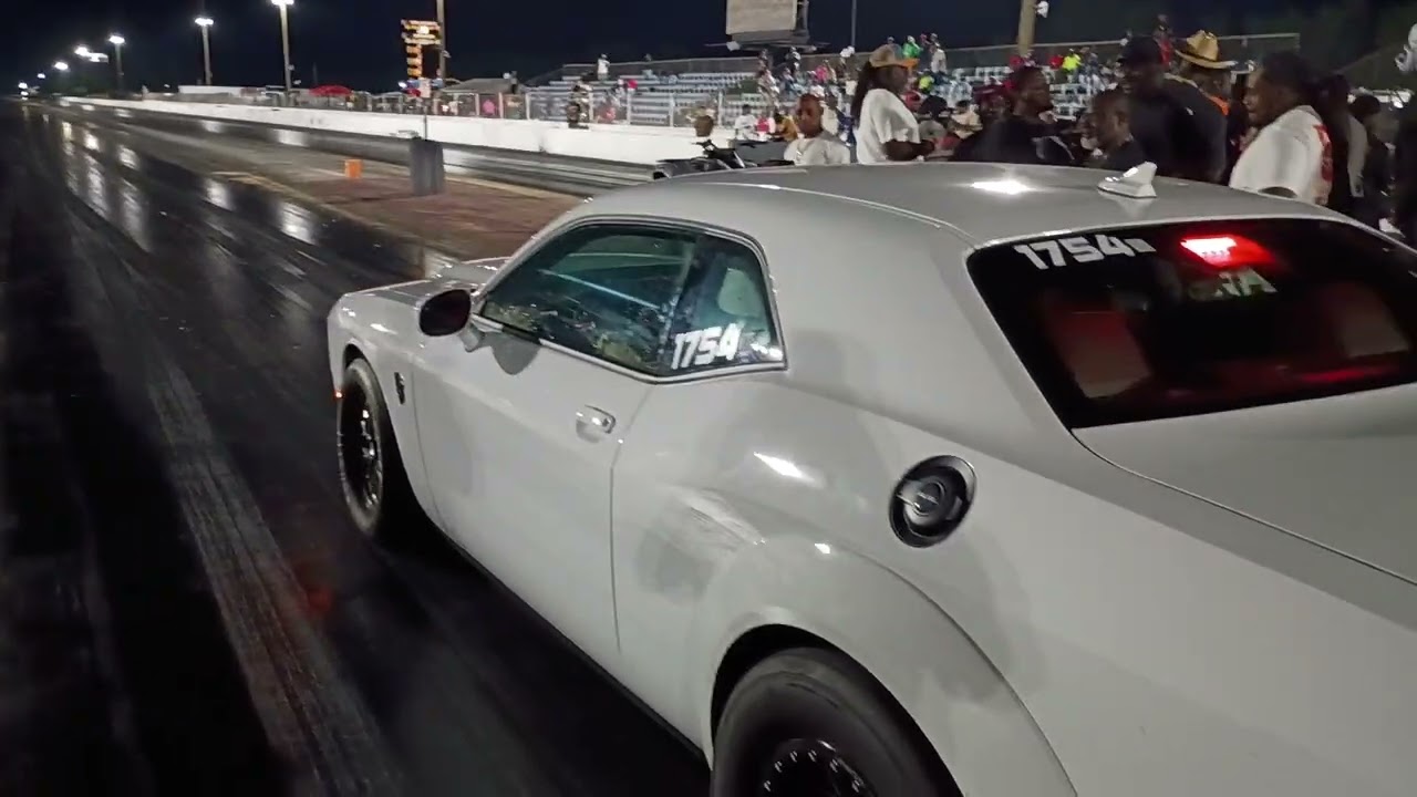 Dodge против Dodge Hellcat