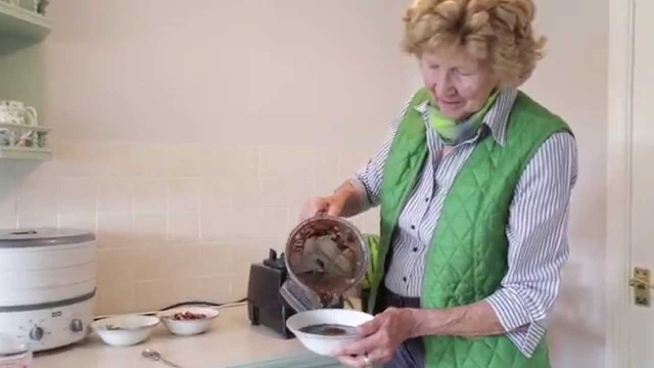 A green protein breakfast for balanced metabolic health - Elaine Bruce Living Foods UK