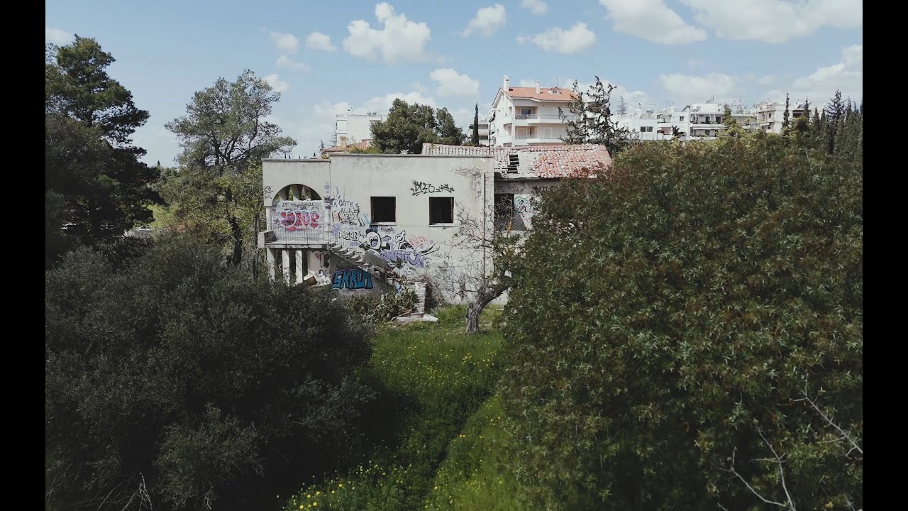 SCINDO - Tο εγκαταλελειμμένο σπίτι, πίσω από το νεκροταφείο