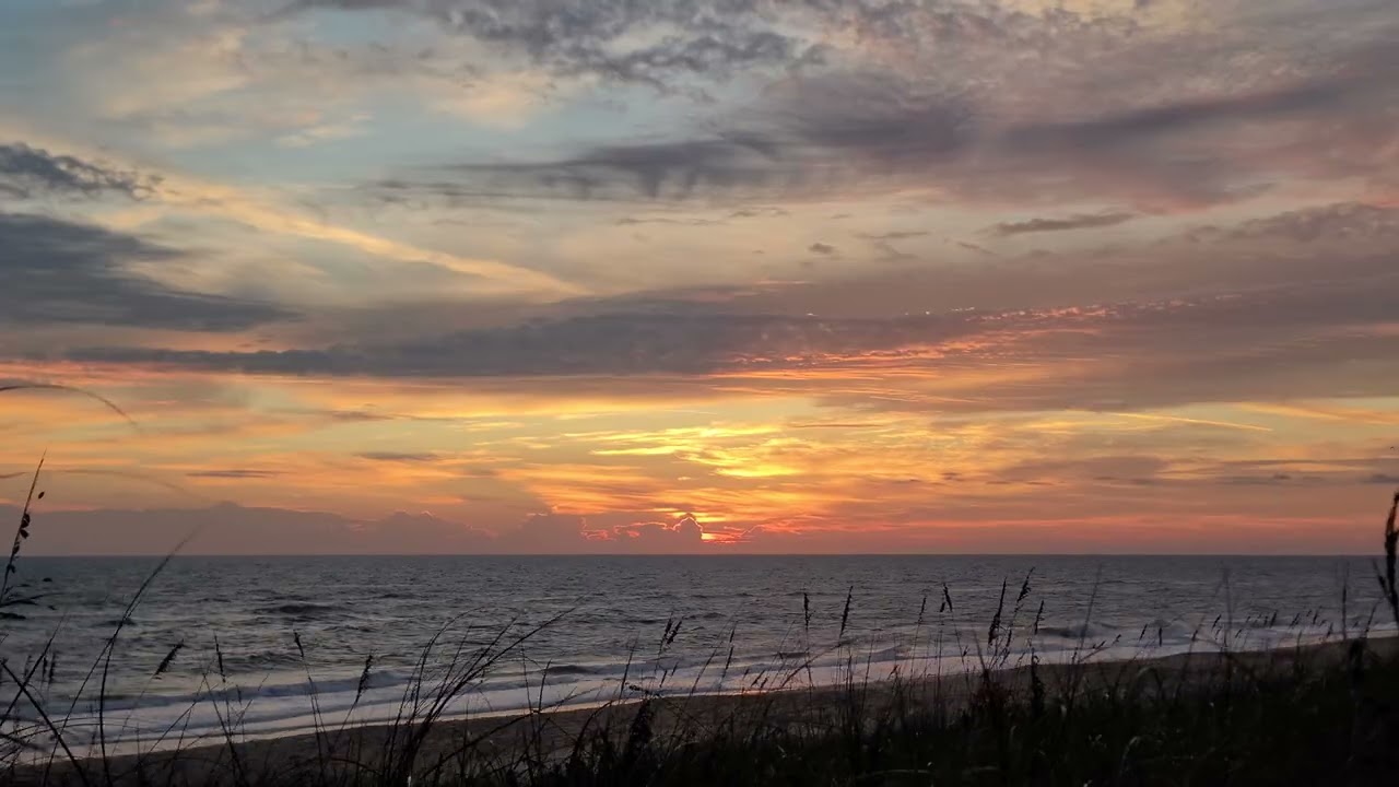 Embracing Gratitude at Ocean Sunrise Studio |  Thanksgiving Day Sunrise 💛☀️🌊 11/27/25