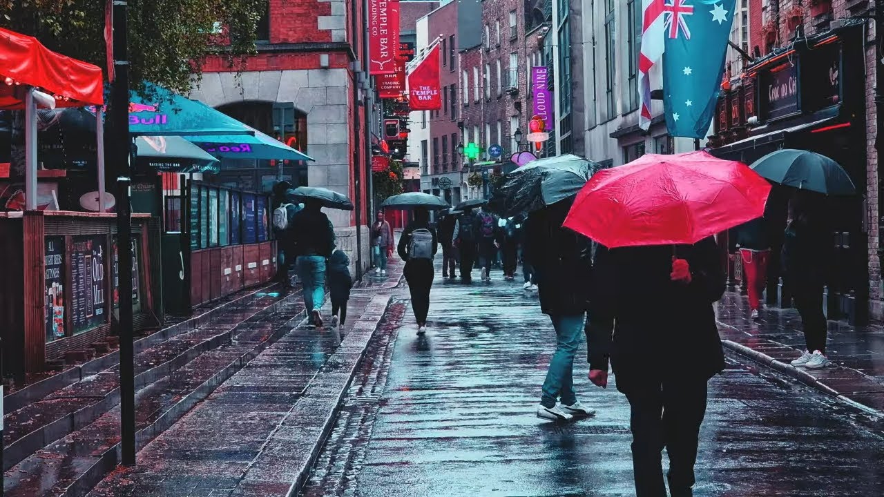 Rain Sounds in Temple Bar Street Dublin - Ireland Travel 2022 - Relaxing Music