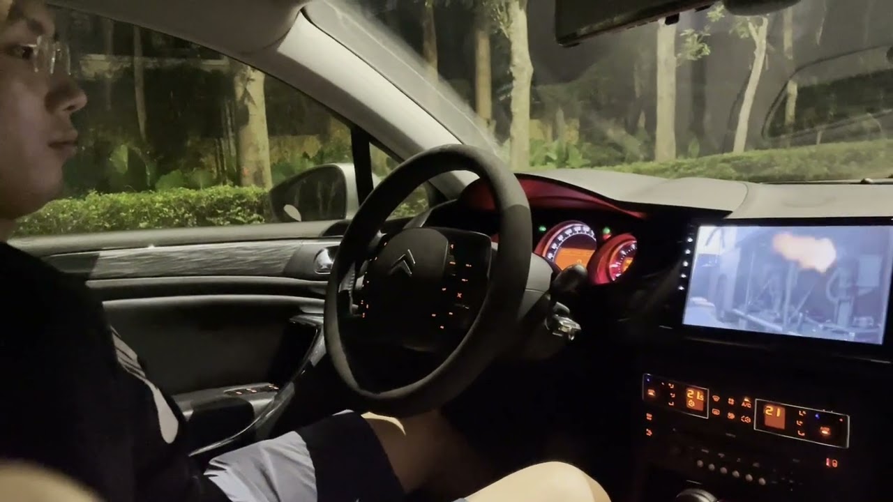 Watch Movies on Car Display