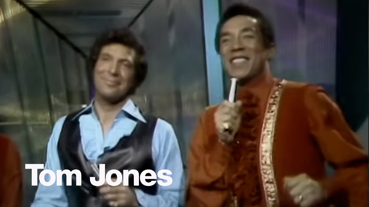Tom Jones & Smokey Robinson - I Heard It Through The Grapevipe (This is Tom Jones TV Show, 1970)