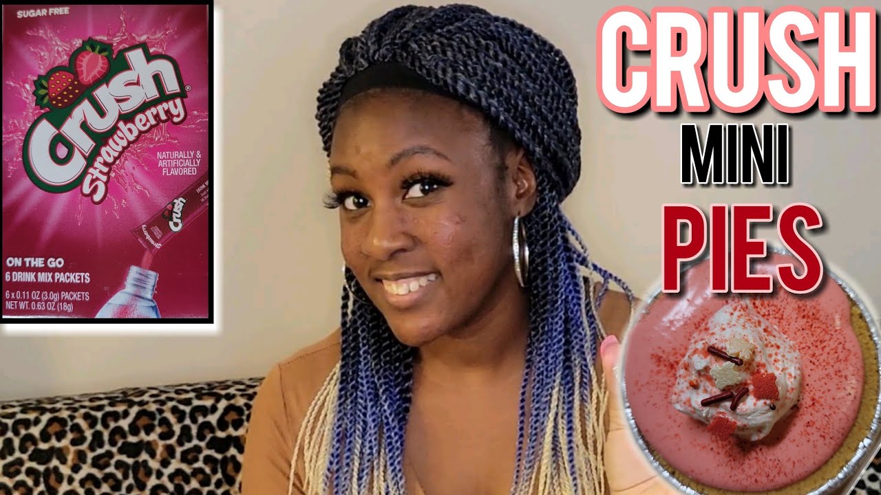 Strawberry Crush Mini Pies 🍓🥧