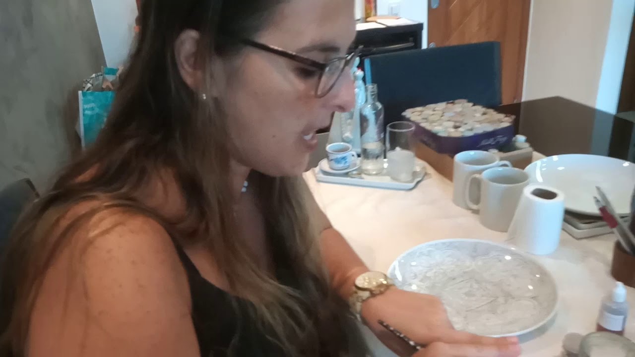 Técnica canetado - pintura em porcelana  vídeo parte 3