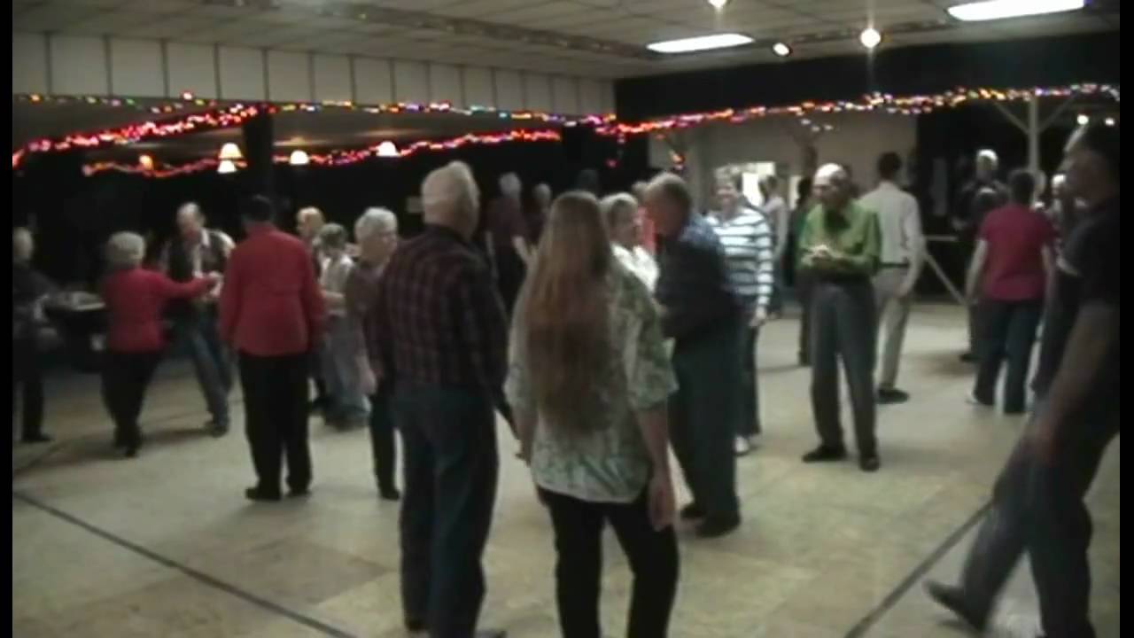 Traditional Square Dance - Roll Along Covered Wagon