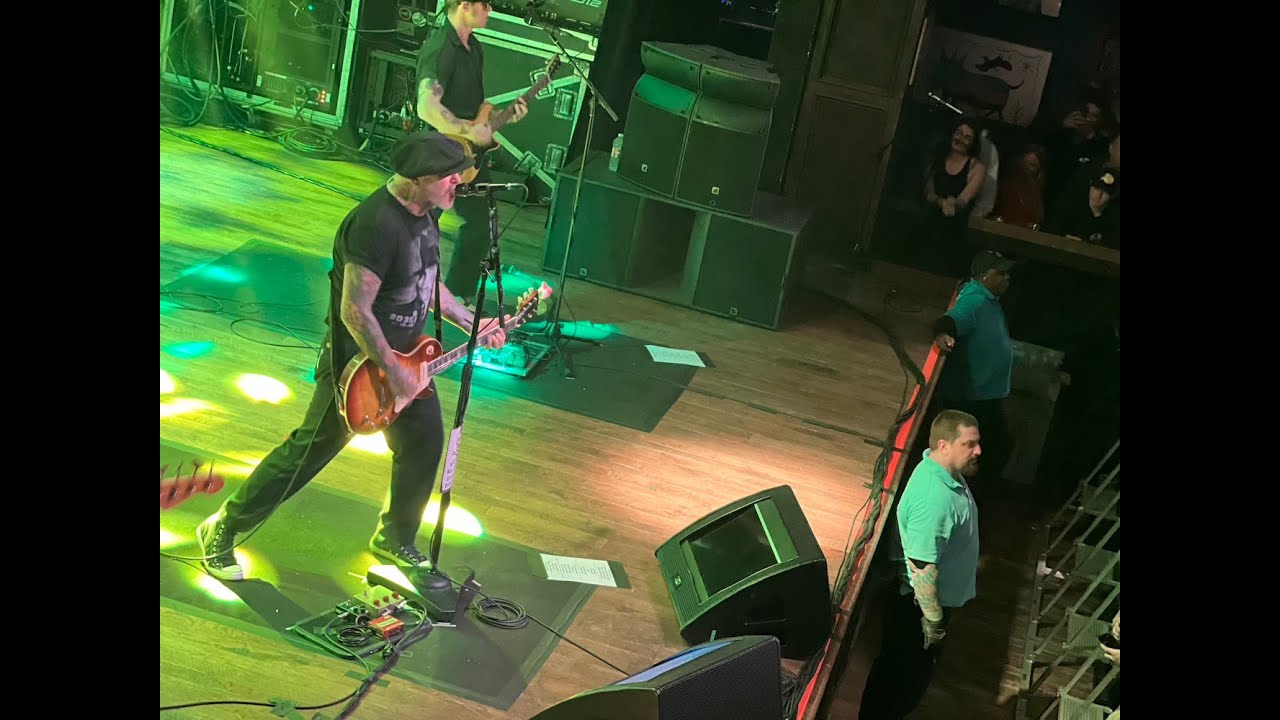 Social Distortion — 