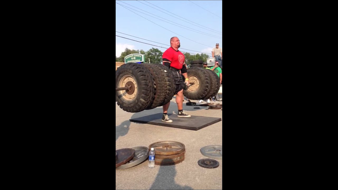 Brian Shaw 1000 lb/454 kg Tire Deadlift
