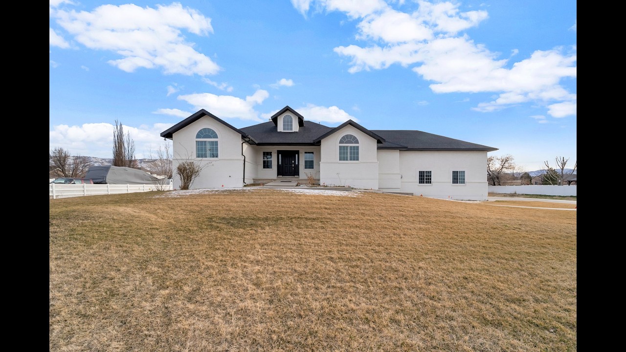 Home For Rent in 353 W Redberry Rd Draper, UT  By Nestwell Property Management
