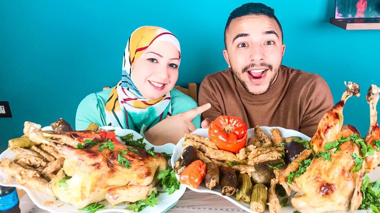 تحدى على دجاجتين🍗🐓 مع محشى مشكل 🥘 خالتو هبه ضد خالو مصطفى والعقاب رضعه 🥺