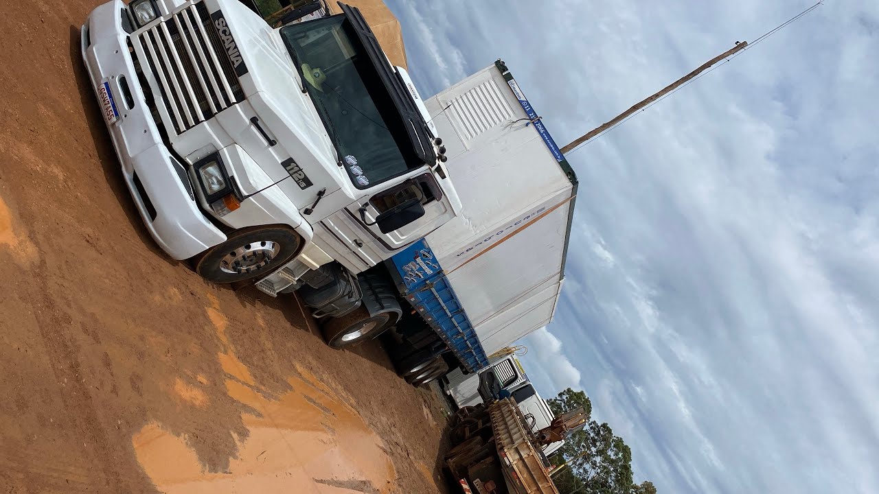 Perigos da estrada quase possíveis acidentes! Subida da serra da Rifaina SP