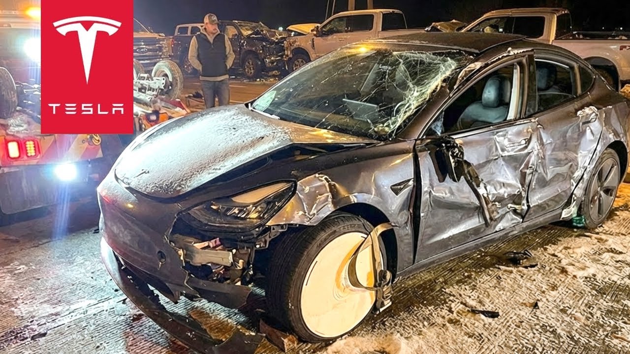 Tesla разгромлена в кошмаре с участием 120 автомобилей