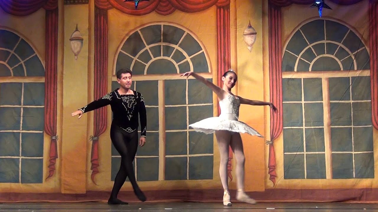 ESCUELA DE BALLET CINDERELLA