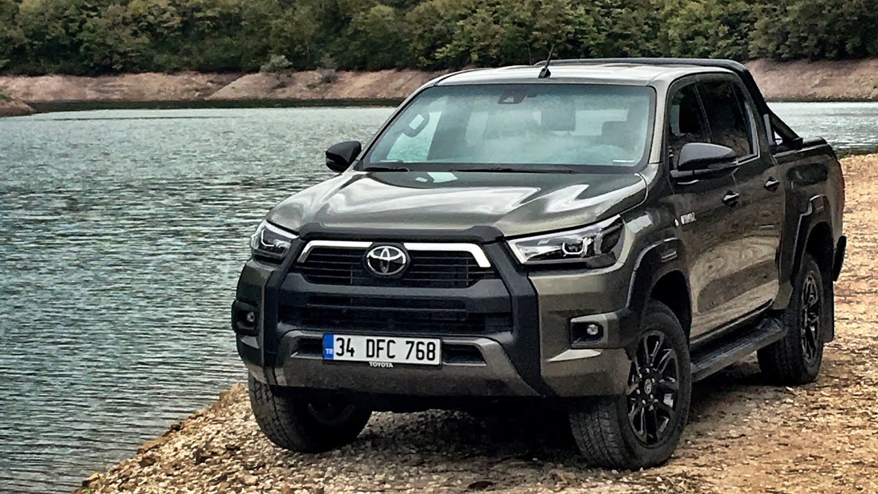 Yenilenen Toyota Hilux Invincible Donamıyla Sizlerle