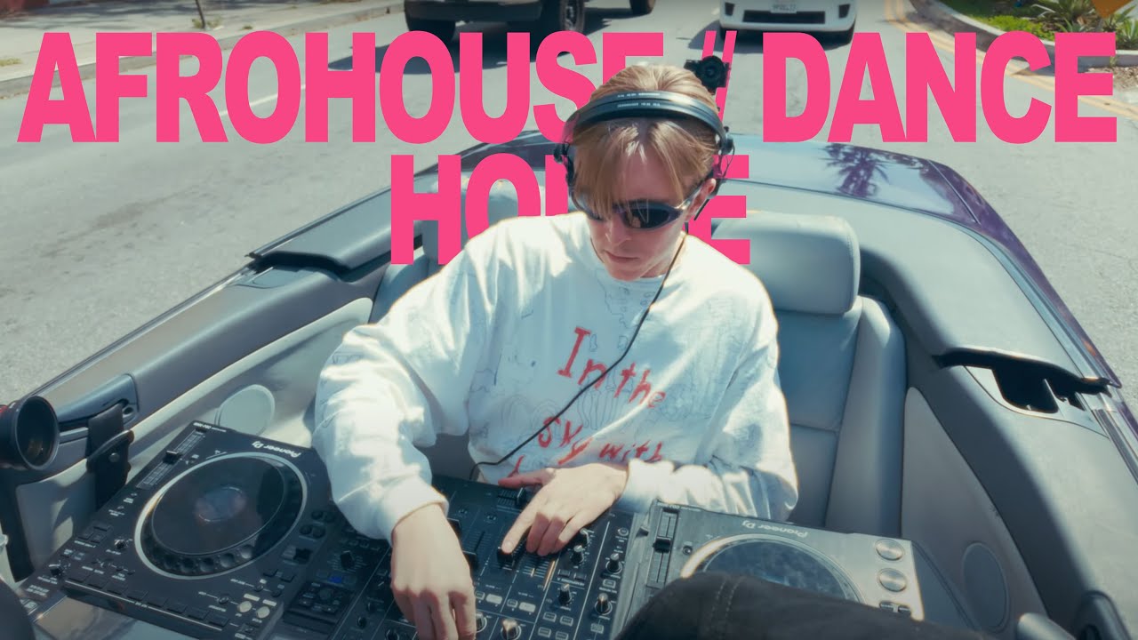 Afrohouse, Dance, and House in a Car | VON BOCH | carRADIO 009