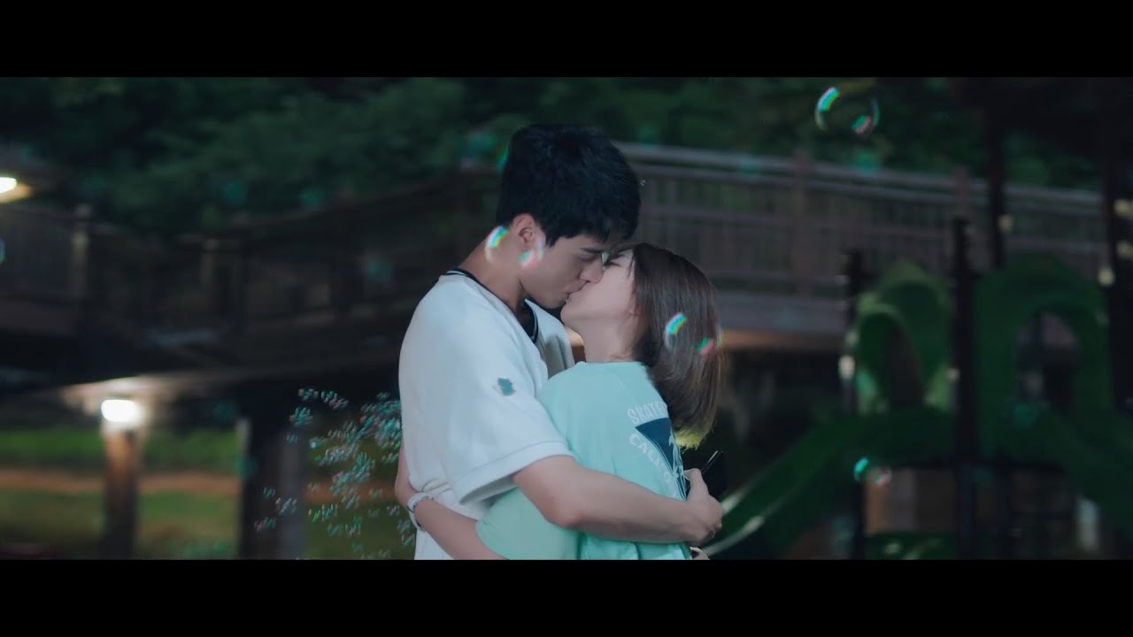 Kissing in a rain of colorful bubbles💕/[ENG SUB]The Love Equations(2020) FMV