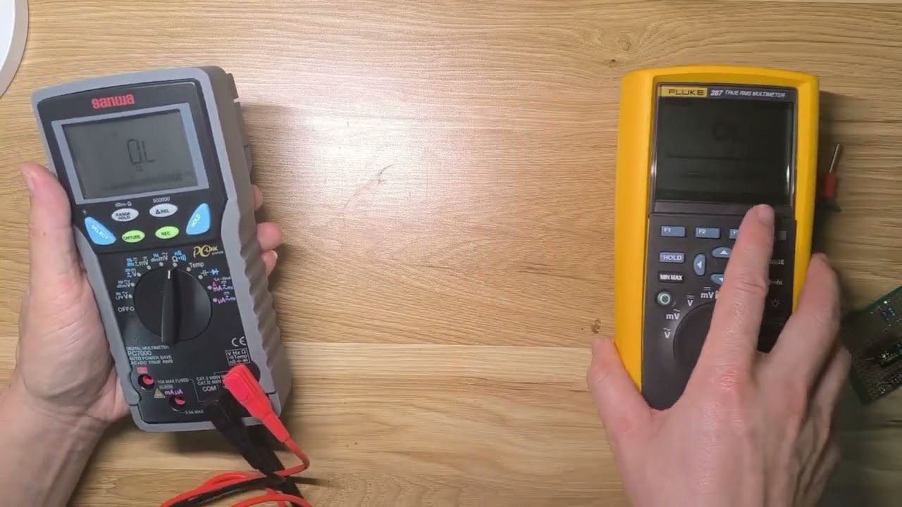 Teardown Sanwa PC7000: Đánh giá chi tiết nội thất và so sánh nhanh cùng Fluke 287