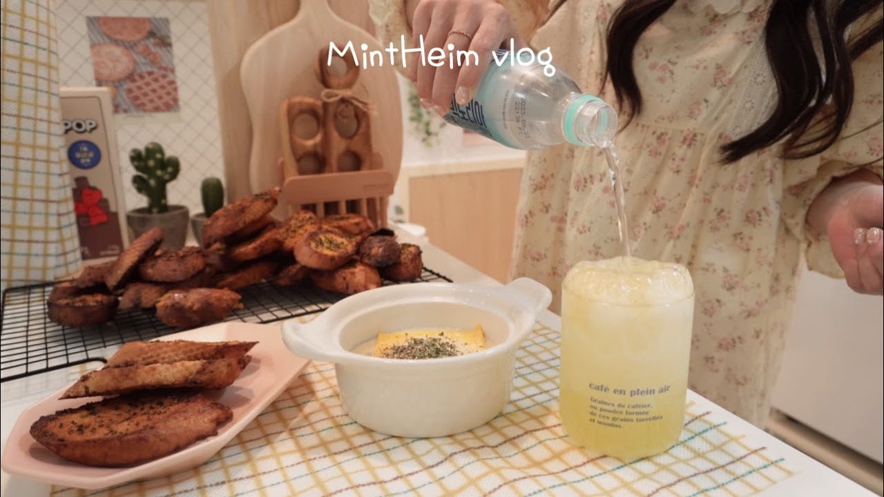 SUB)Корея food vlog🥘Spicy Bean Sprouts Bulgogi🥖Potato Soup,Garlic Bread,Tteokbokki,cooking & Mukbang