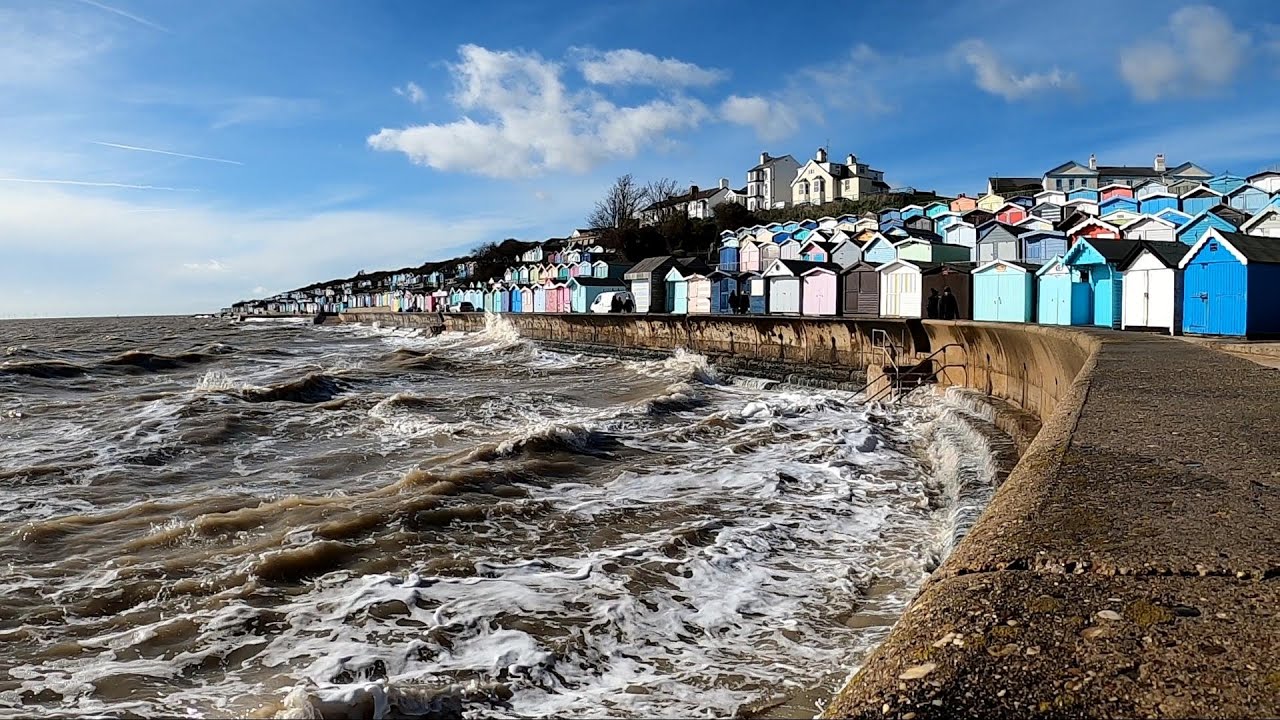 Walton Walk - 2024-02-23 - Latest wave action at high tide!