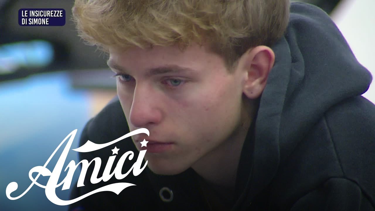 Amici 23 - Simone tra compiti e insicurezze