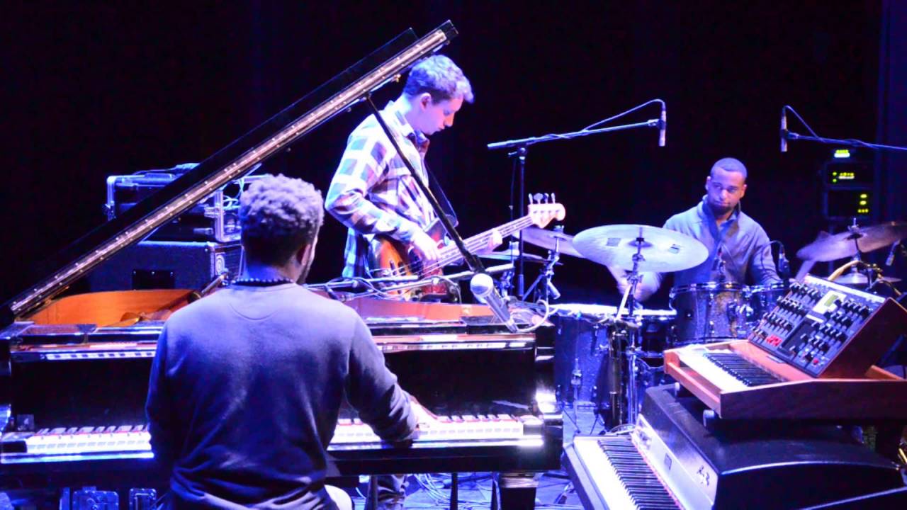 Cory Henry Trio - Heart at Midnight @ Un Doua De Jazz
