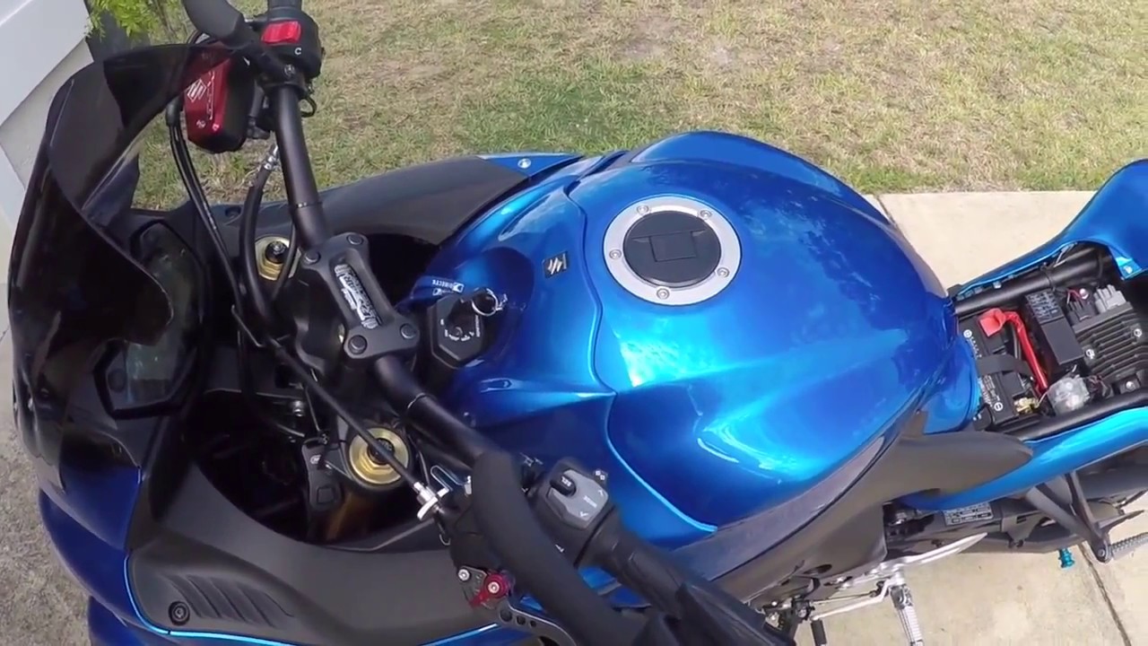 GSXS1000F LED Flasher Relay, How to install GSX-S1000F Suzuki - LED RELAY